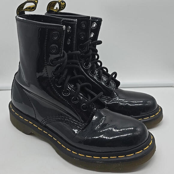Dr. Martens Women's‎ Boot, Size 7 - Black Patent - Picture 1 of 14